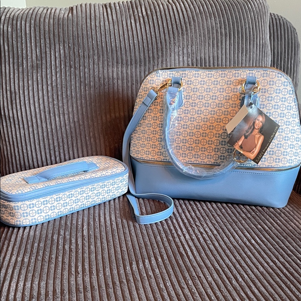 IMAN Blue and White Patterned Travel Bag Set *NWT*